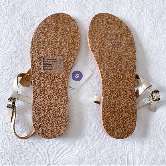 Universal Thread Gold Silver Sandals - Picture 3 of 5